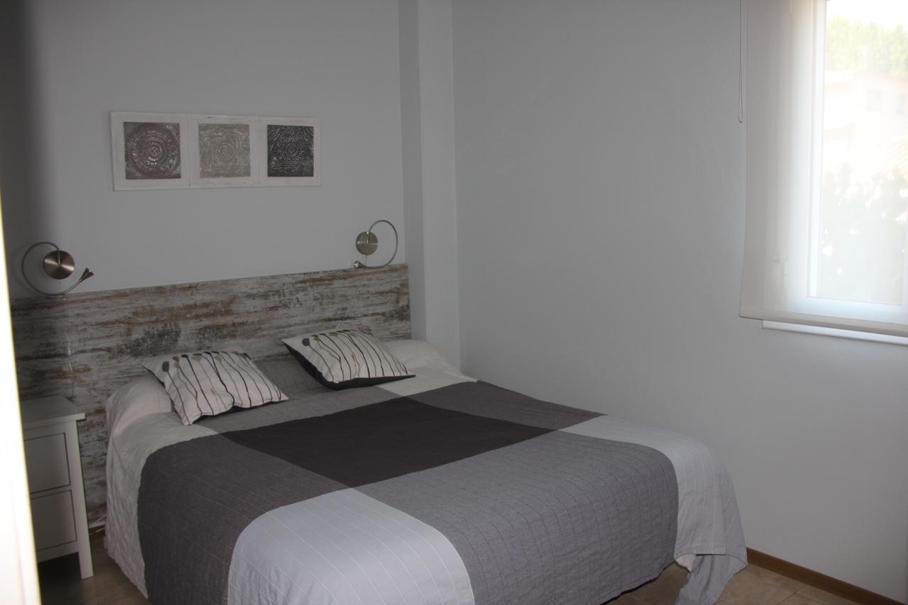 Apartamentos Caru Castelldefels Exterior photo
